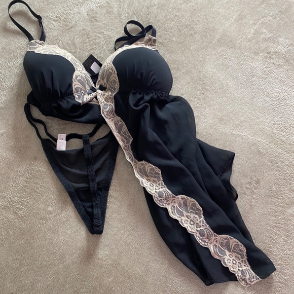 Black Teddy with Lace Trim, coordinating thong - Picture 3 of 3